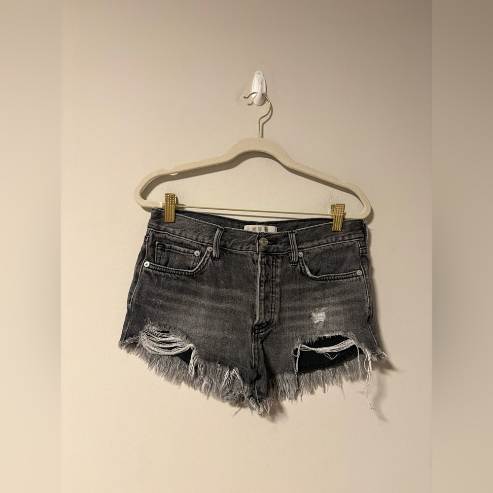 We The Free Charcoal Distressed Now or Never Jean Shorts Sz 25